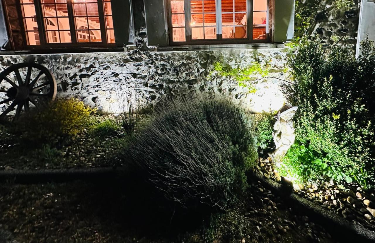 Hl Hotel De La Loire Goudet ภายนอก รูปภาพ